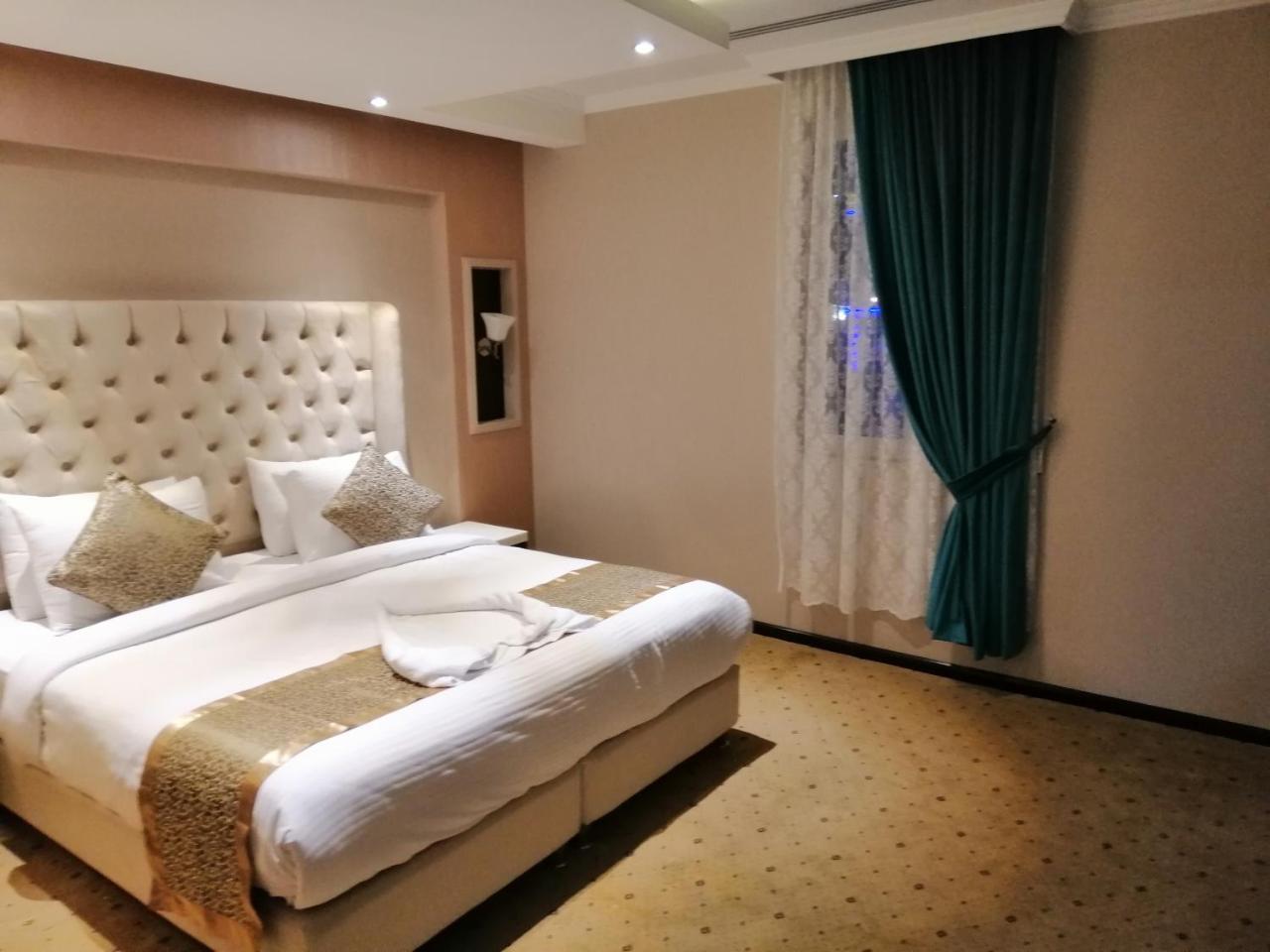 اصاله الشروق للأجنحه الفندقيه Al Khobar Exterior foto